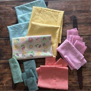 Lot Of 18 Pieces Gingham Check Fabric & Flower Print - Different Sizes & Lengths
